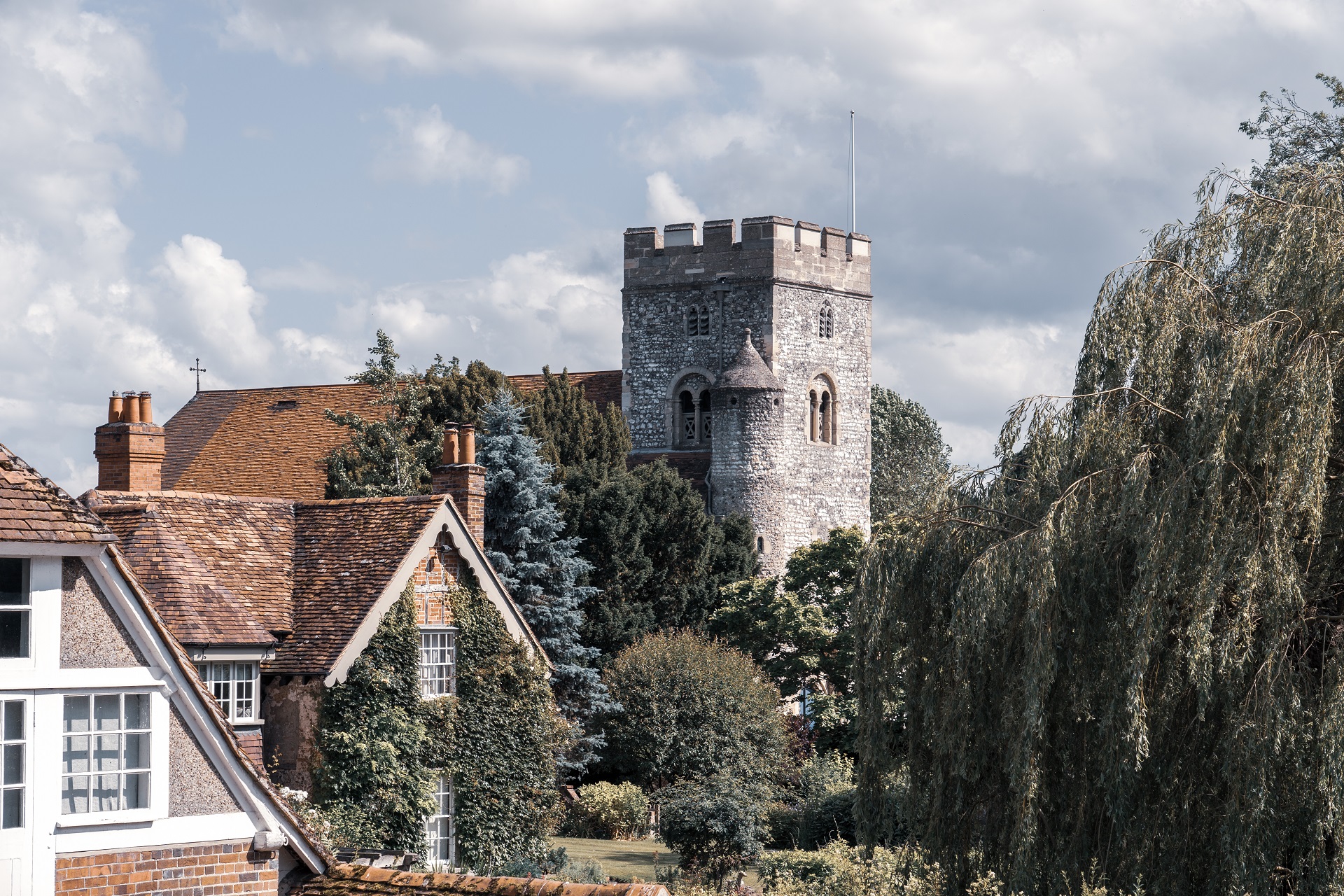 Book a property valuation in Pangbourne