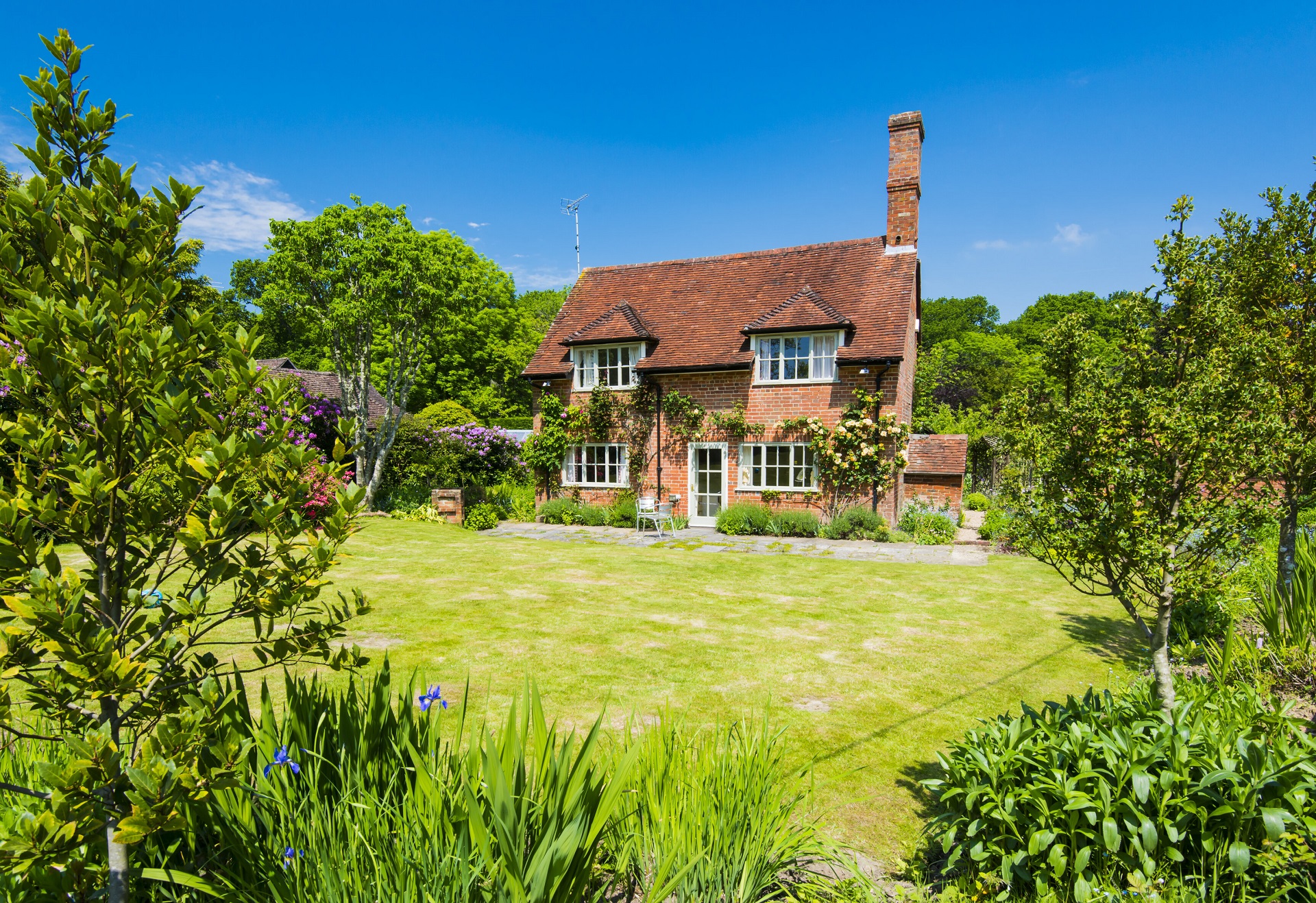 Book a property valuation in Winchester