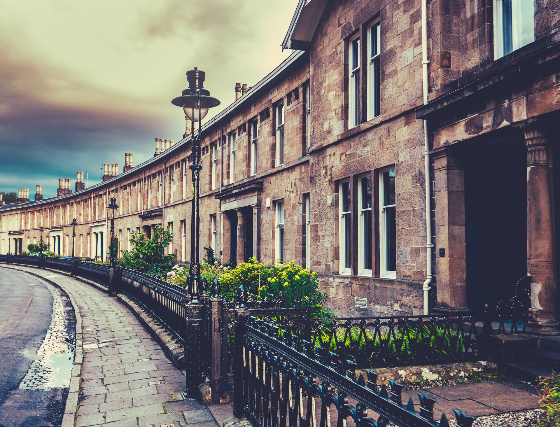 Book a property valuation in Edinburgh