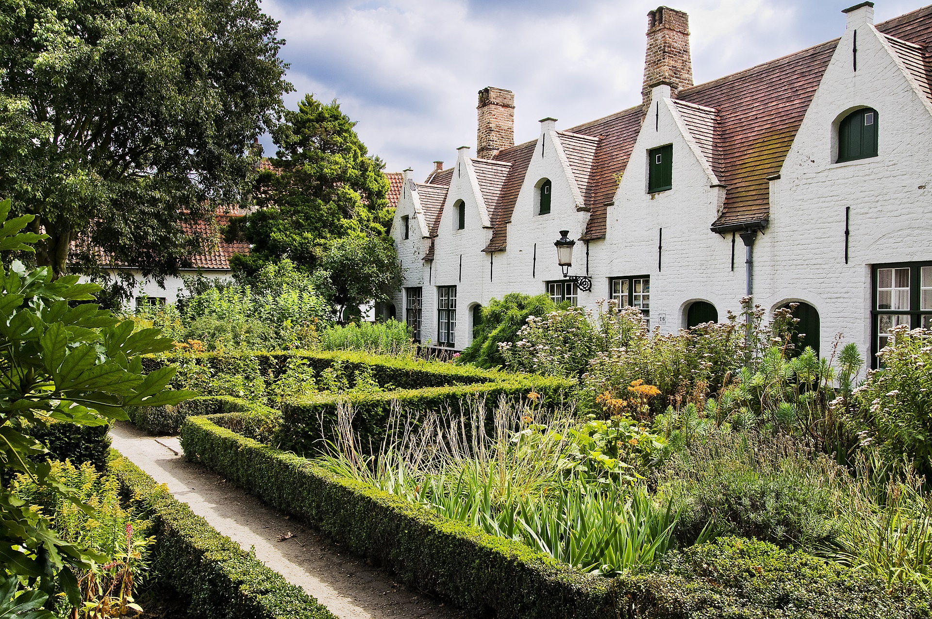 Book a property valuation in Harpenden
