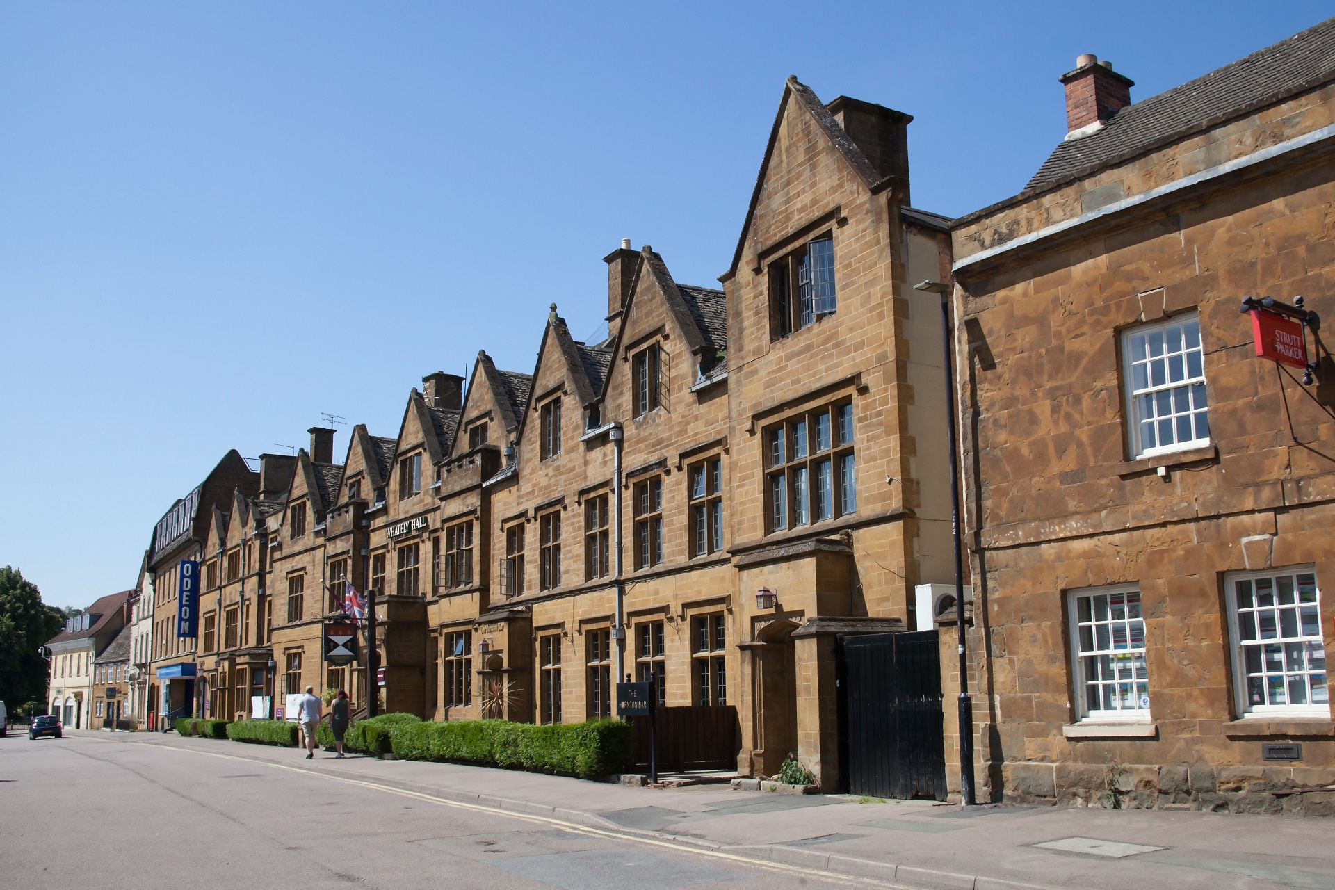 Book a property valuation in Banbury