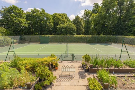 tennis court